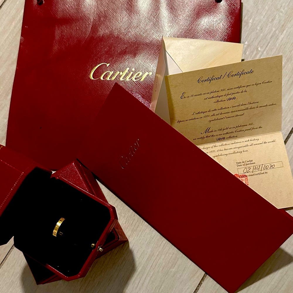 Cartier LOVE 18k Gold 3.5mm Wedding Band Ring
Size 53 USA 6.5
